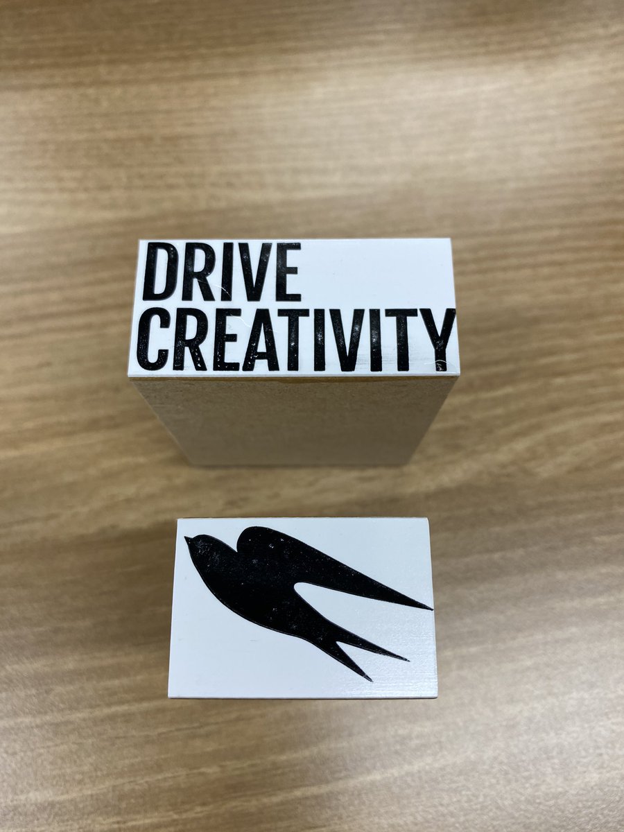 tsubametaxi_ymt's tweet photo. マスク用のワンポイントのスタンプ作りました。白と青、どちらもかっこいいです👍
#つばめタクシー大和グループ #DriveCreativity #創造力を走らせろ
#マスク #オリジナルスタンプ https://t.co/vIYA0gfkmn