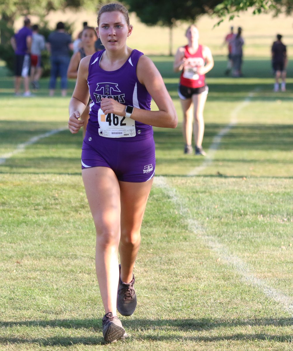 Tyler_Liger's tweet photo. The @scc_titans cross country teams battled opponents and the warm elements, taking part in the Southeast Valley Invitational, held on Thursday evening at the Gowrie Municipal Golf Course.

No results were provided yet, but here's some photos to hold you over until then. #iahsxc https://t.co/As3L9HUl4d