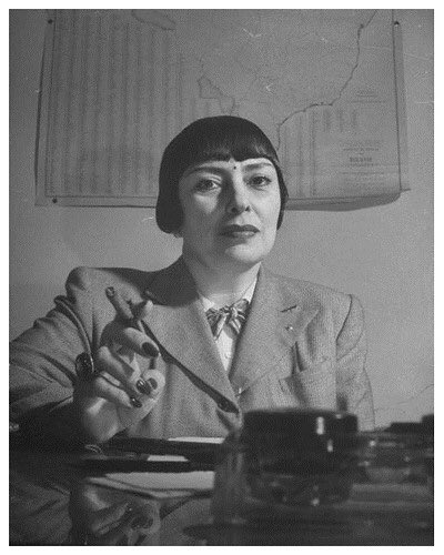 Women writers looking bored and holding a cigarette, part 90 in a series: Eugênia Álvaro Moreyra
