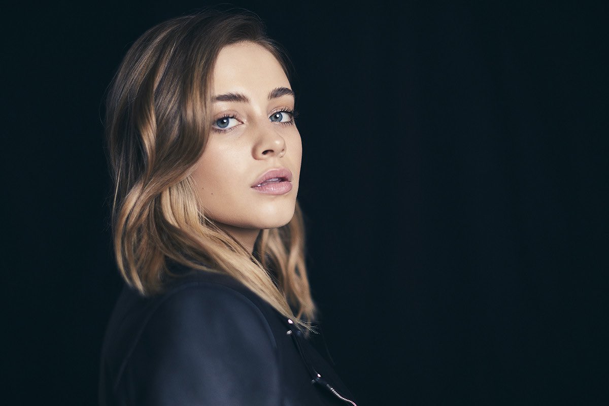 afterselena_'s tweet image. i believe in josephine langford and selena gomez supremacy