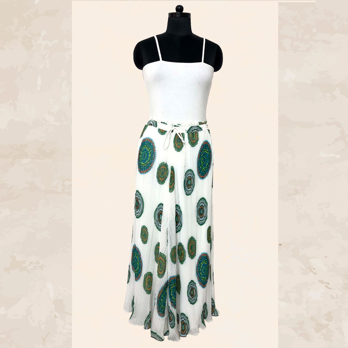 FirstResortHQ's tweet image. 💚Geometric print wide leg pleated palazzo for all the geometric print lovers out there!✨

Buy now before it's too late🛍️
We ship worldwide!

DM or Call for enquires📞

.
.
.
.
.
.
.
.
#firstresort #resortstyle #ramolabachchan #holidayessentials #autumnwinter #prètcollection