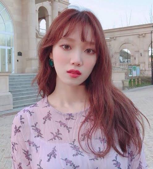  #LeeSungKyung• 30 years old (Aug 10, 1990)Latest drama: Dr. Romantic 2