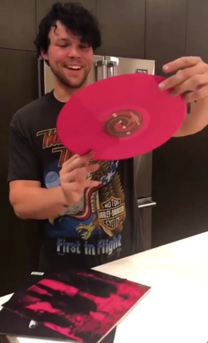 's tweet image. Say I if you miss Ashton 😭