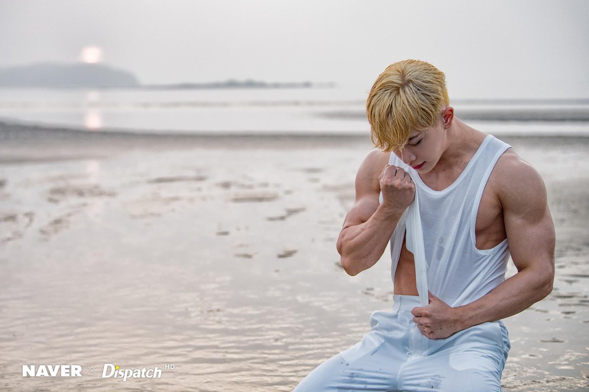 WONHO_GLOBAL's tweet photo. [PHOTOSHOOT]

DISPATCH exclusive photos 1/3

#원호 #WONHO #Love_Synonym
@official__wonho @official_WH_jp https://t.co/jgySd8inNF