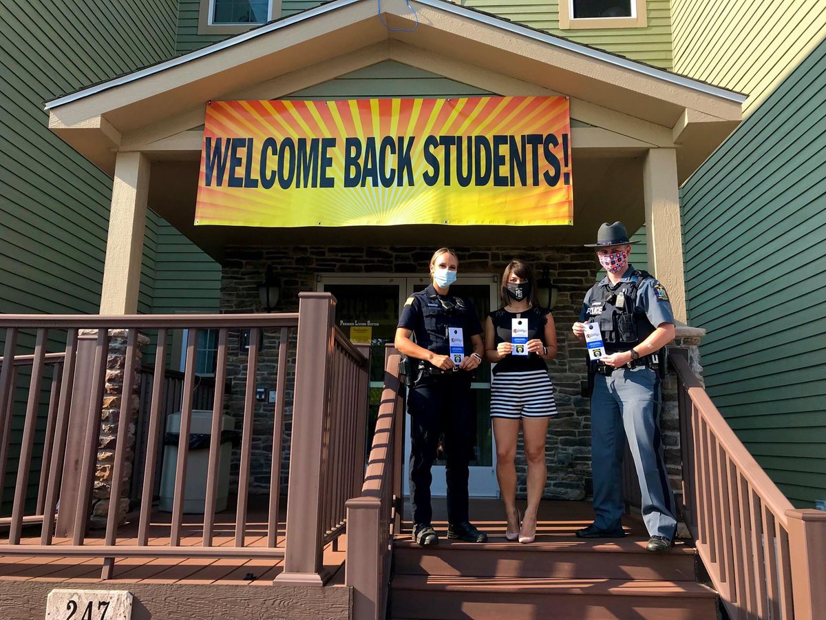 PLSOswego's tweet image. Thank you to the officers from the Oswego City Police Department and SUNY Oswego Police who stopped by PLS to discuss the ‘Three P’s’ with our students this week! ✊