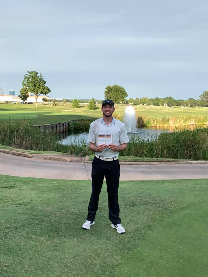 TJEckertKJRH's tweet photo. This is...absurd. Zander Hughes, one of my golf teammates from UCO, shot 55 (-16!!!) at South Lakes here in Tulsa...

Fired a 26 (!!!) on the front with an ACE!😱😱😱

Atta boy Zander! #RollChos @ucoathletics @UCOMensGolf https://t.co/tWEGxiStDA