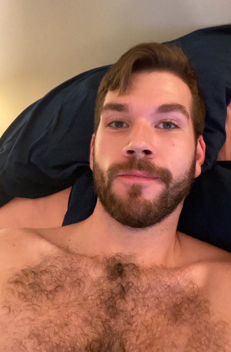 homoblanket's tweet image. Retweet if you’d kiss me. I’m tryna see something 🥵