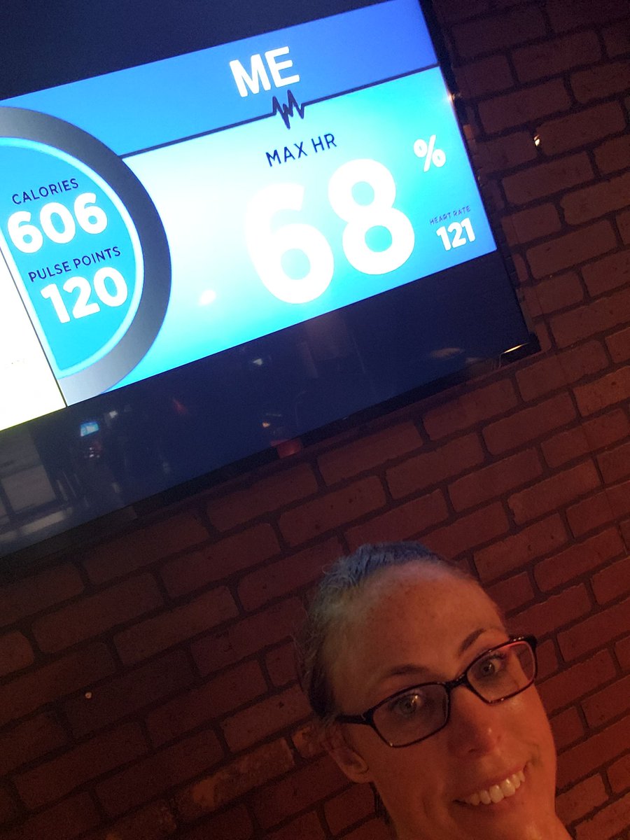 MsHarrisTweet1's tweet image. Don't normally take a #SweatySelfie but had a great workout and have now lost 17 pounds!!  @9roundAveD #WW #thisisforme