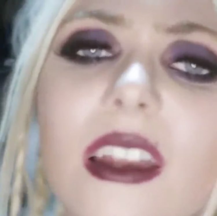 soundslikeohyes's tweet image. No I didn’t plan this at all, you have to believe, if if I ever plan something that looks like one of these miracles I will try my best to call it out. I don’t manipulate, I never will. #ReadIfYouDare #TruthAlways 
💖🌌🖤