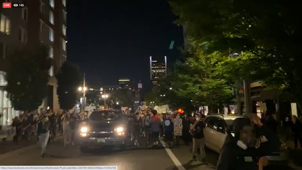 carlos_roque1's tweet image. Las protestas continuan, sin Justicia, no hay paz...!!! 

#protests2020
 #BlackLivesMatter
#JakeBlake
#ResistenciaUrbanaDigital