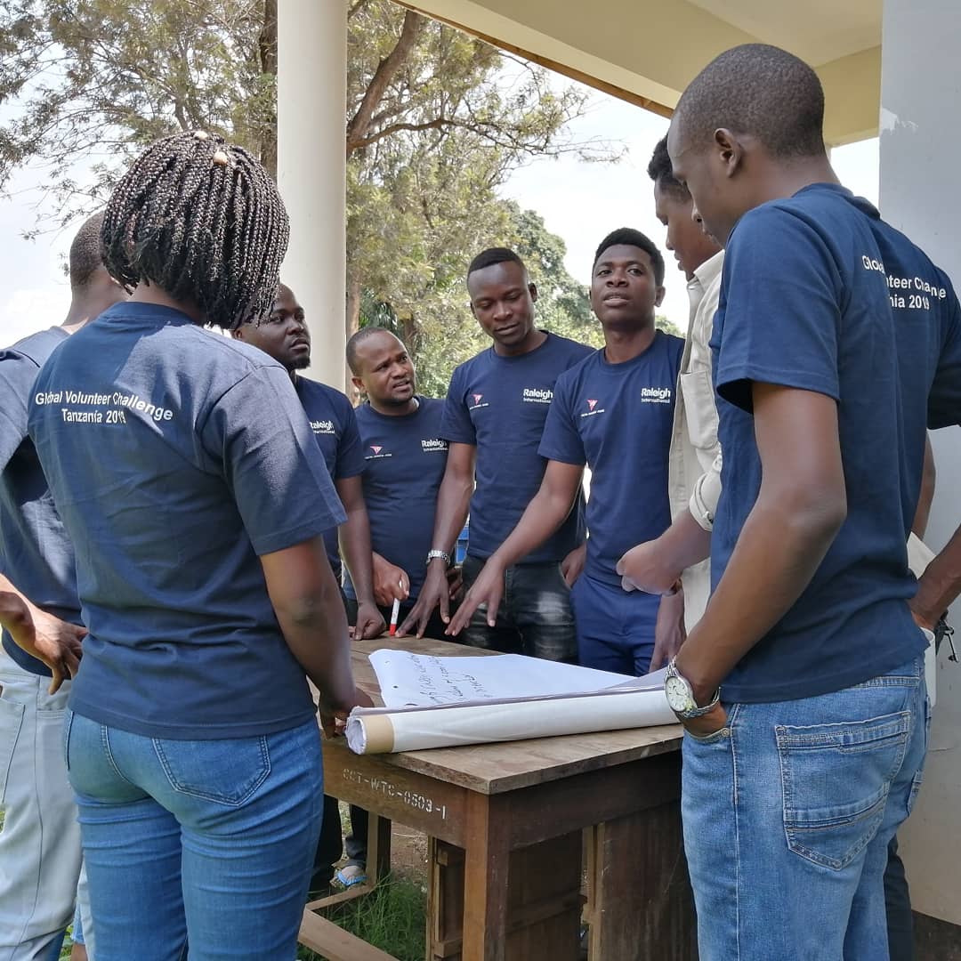 RaleighTanzania's tweet photo. Yeaaah ๐ฅ๐ฅ๐ฅ
After an intensive one week training, our 20 alumni are now ready and on their way to 4 different communities to deliver healthier lives happy homes project.
Wish them luck.
@raleighinternational
@discoverrb #raleightanzania #healthlives #happierhomes #wash https://t.co/zwqHKCPHed