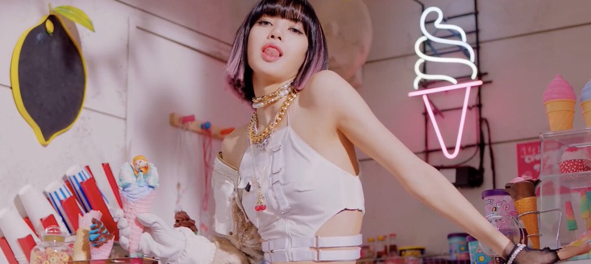 LISA fan account tweet media