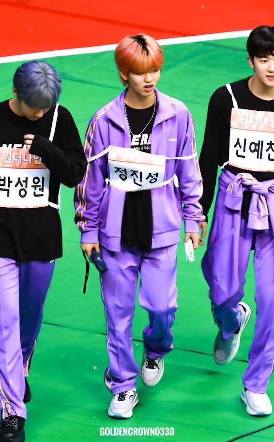 GoldenCrown0330's tweet photo. 190812 아육대

#정진성 
#jungjinsung 
#원더나인 
#1THE9 
#PlayMBOYS https://t.co/ZrMol3HhN8