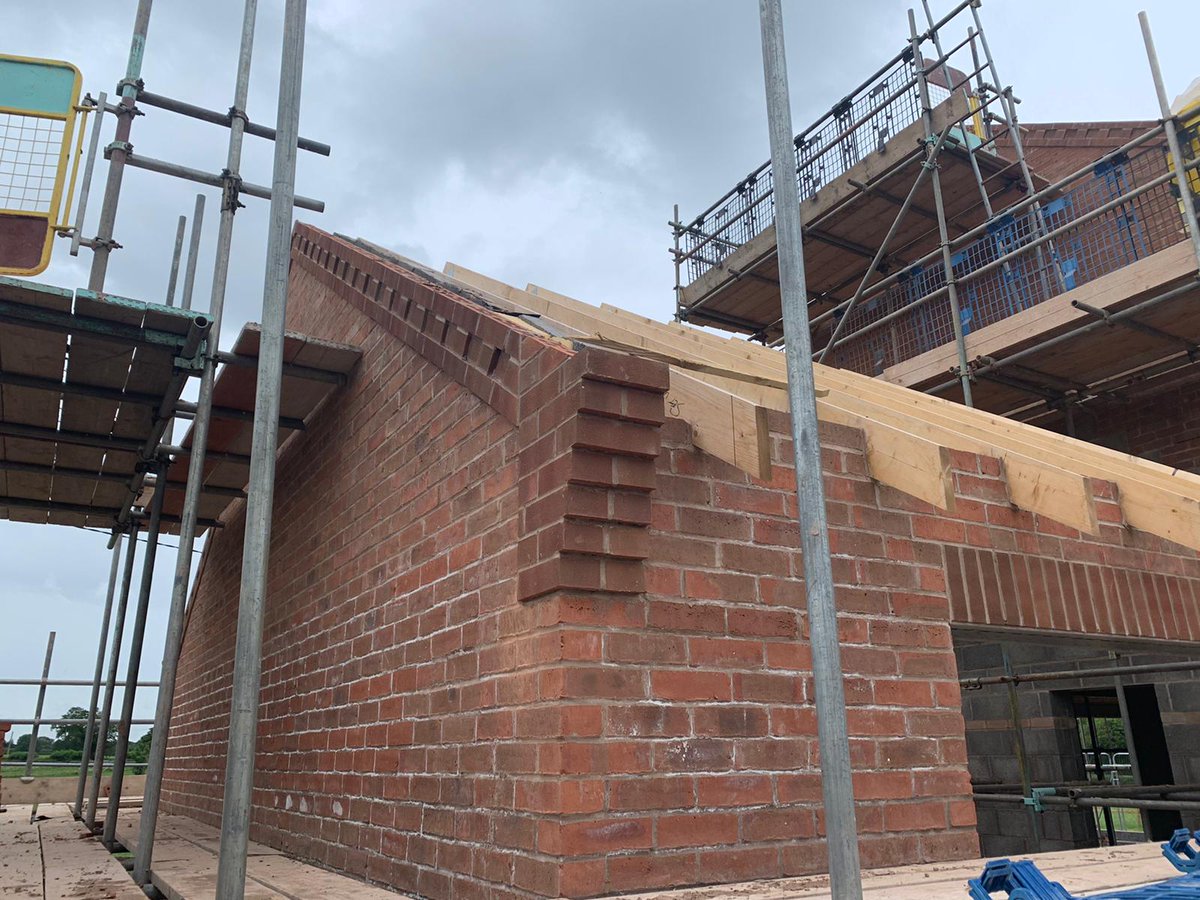 ALenchBuilders's tweet photo. Trusses and masonry cut ups are complete at #EardleyEndFarm. Great attention to detail by the TTL team. 

#EardleyEndFarm #TilstoneThomasLench https://t.co/APsNTmGJxF
