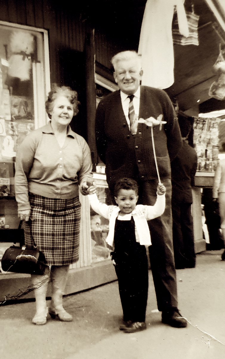 DAY 1❤
LAUNCHING FIRST TRACK IN 7 YEARS 
11am GMT 
TODAY❤
LALEBELA ALMAZ FULL VIDEO and DIG❤ITAL REALEASE 
TODAY TODAY TODAY❤
JAH RASTAFARI BLESS ALL JUNGLIST FAM❤
@fikiramlak777 
@rasterms37