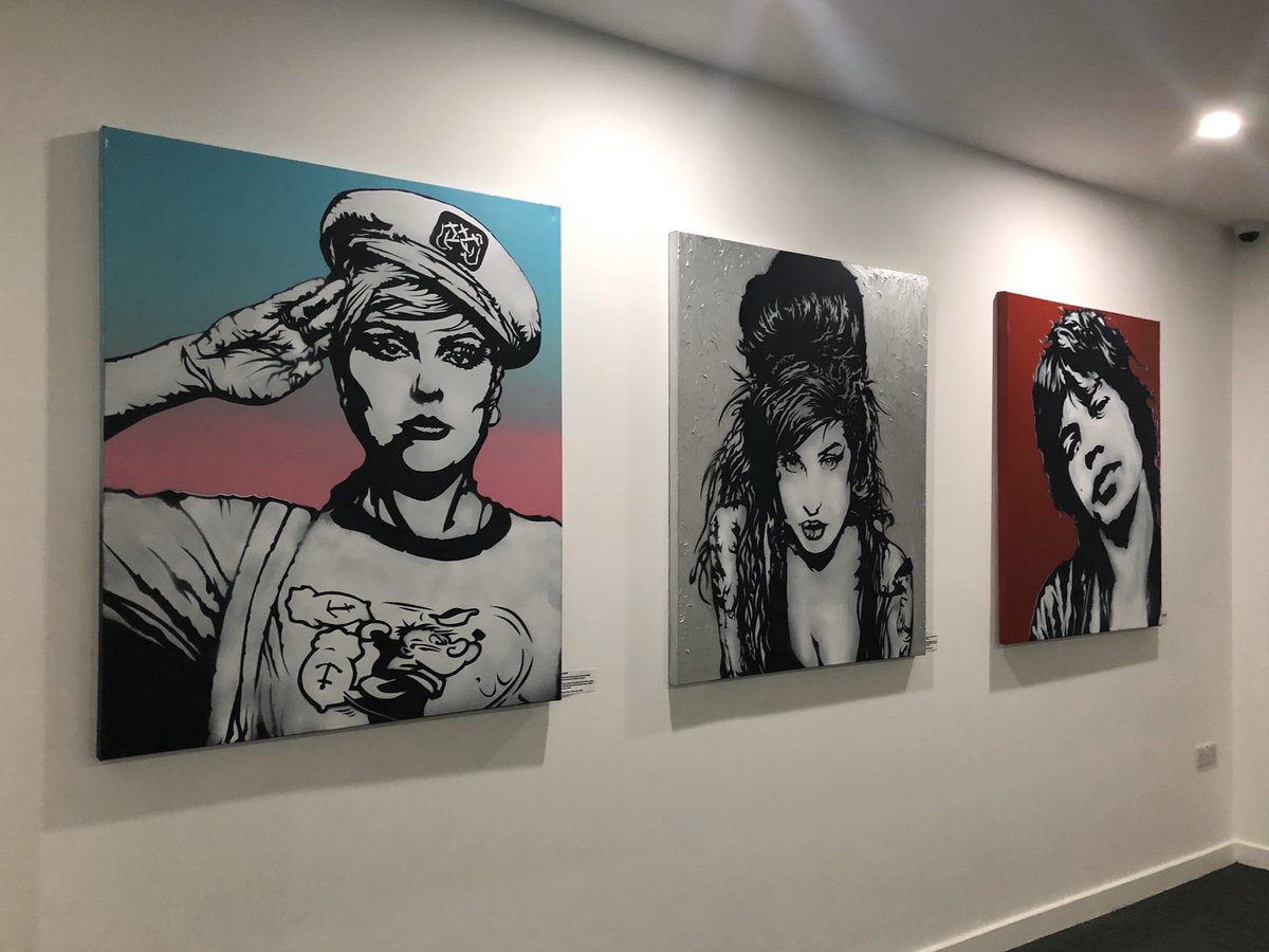 steelcitysnaps's tweet image. Really enjoyed previewing @bubba2000art’s fantastic new exhibition #PersonsOfInterest at @Psalter_hotel last night 😎I think it’s on for a couple of weeks, email bubba2000@thepsalter.co.uk for free tickets 😊

 #Sheffield #SheffieldArt #SheffieldIsSuper #Art #Bubba2000