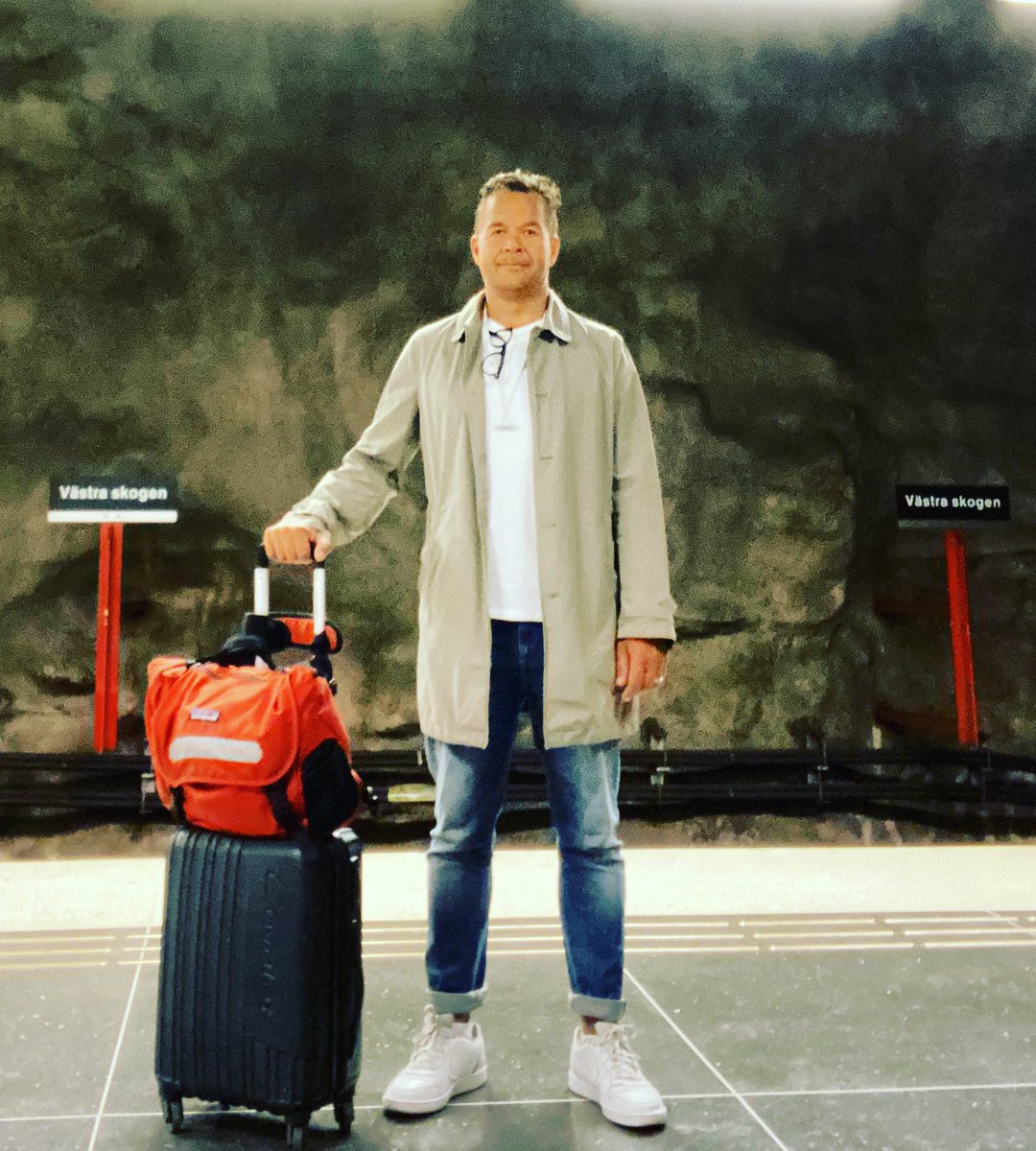 Tacksam för en bra vecka hemma i Stockholm och lika förväntansfull inför en vecka i Hillerstorp, Småland. Nu smäller det! Trevlig helg. #ledarskap #coaching #team