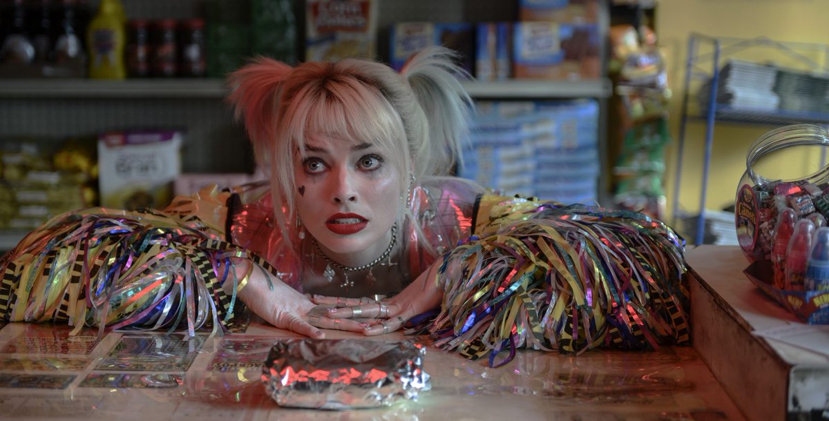 Birds of Prey: and the Fantabulous Emancipation of One Harley Quinn