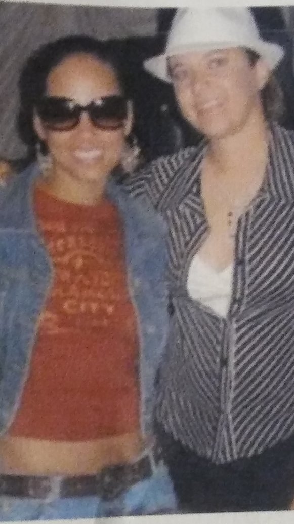 CaliVicki's tweet photo. #TBT @aliciakeys
#FromJump
Circa 2002/2003
#AKFam4Life
#DayONEr
#UnwaiveringSupport
Love and miss U tons, A! 🥰😘😊🤗
Can't wait to see U again... https://t.co/EFUDmTDYGj