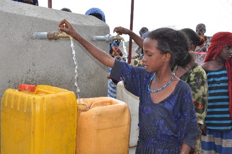 Amref_Worldwide's tweet photo. As we end the #WorldWaterWeek2020 today, we reflect on the importance of water particularly during these unprecedented times. We, therefore, encourage everyone to use the available water responsibly and emphasise the need for #WaterForAll. #WWWeek2020 https://t.co/jwX457u3UM
