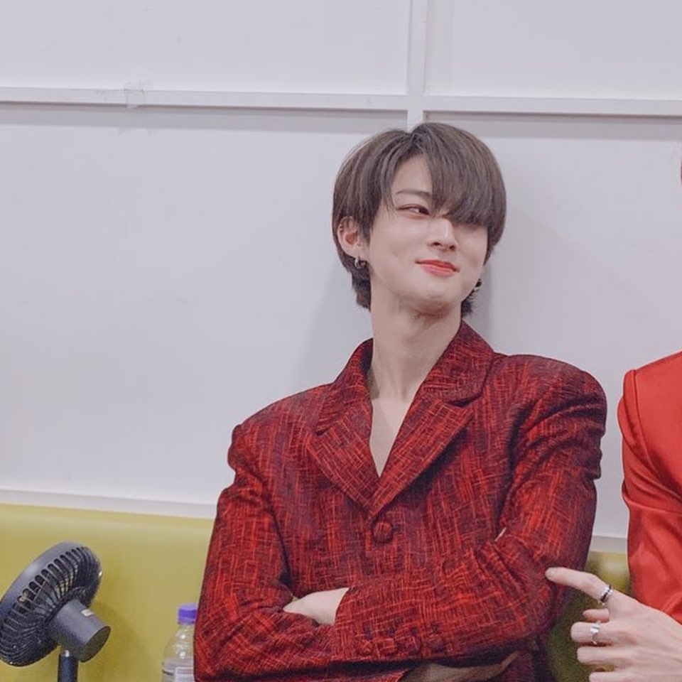 vavawesome's tweet photo. 200828 Lou IG update
"Today is Ace's birthday. Everyone, please celebrate my brother's birthday with me.~~
#vav #ace #VeryHandsome #HappyBirthday #GiftIs #HaveMe #hbd #👻👻"
#VAV #브이에이브이 #LOU #로우 #ACE #에이스 @VAV_official https://t.co/YhgCDdgWIk