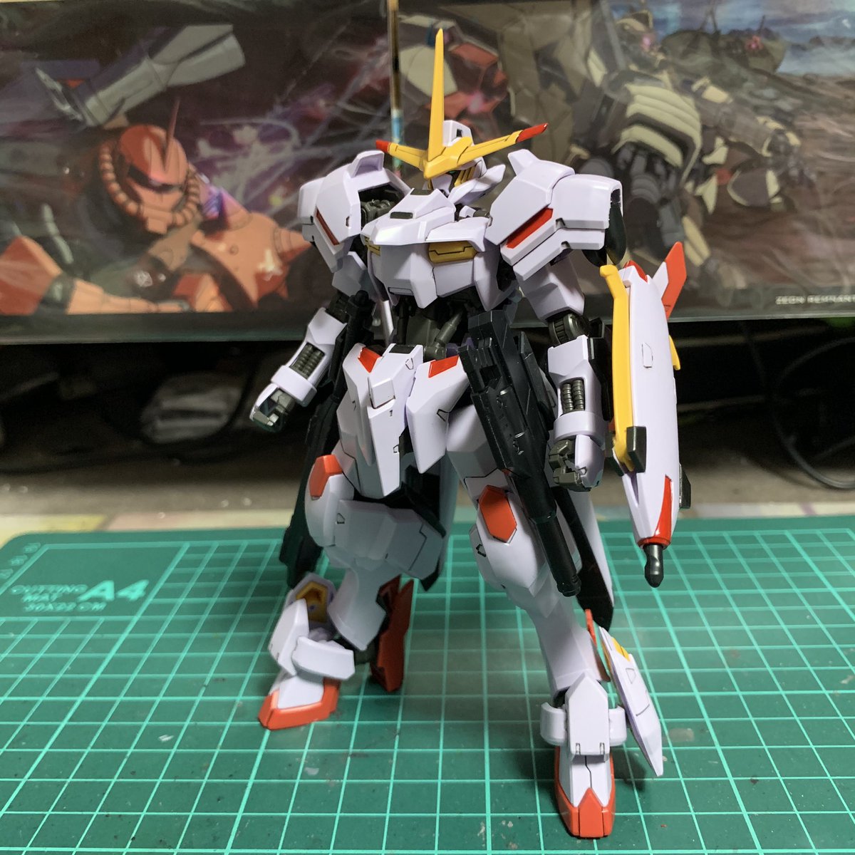 エルマ Hg ガンダム端白星完成しました これはシンプルにかっこいい機体ですね 武装もまさに鉄血っぽくて素晴らしいです٩ ˊwˋ و ೨ ガンプラ ガンプラの画像を貼るとrtされると聞いて