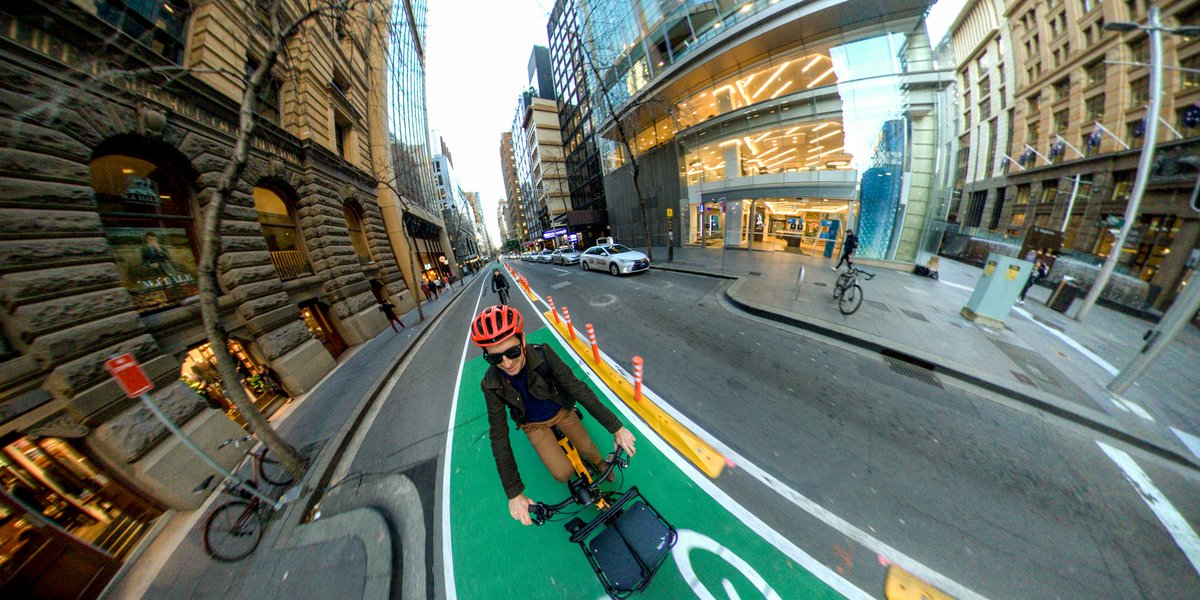 The Pitt Street pop-up cycleway is now bi-directional! This pop-up  is already seeing well over 3000 bike trips a week, and that's sure to boom now travel is two-way. It's going to be a stunning weekend - if you haven't explored the new pop-ups, now's the time!