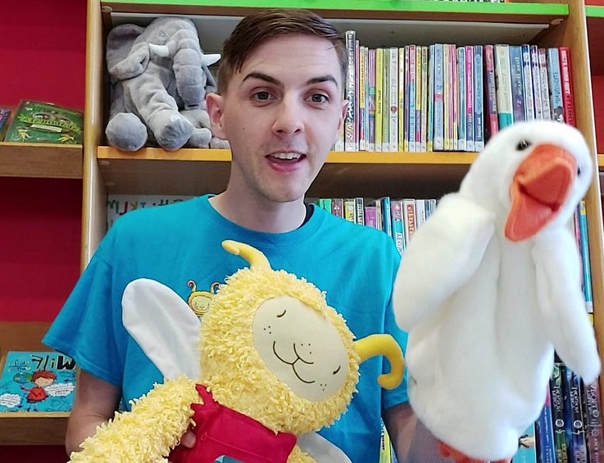 InverclydeLibs's tweet image. Join us at 11am today for #BookbugFun with Craig!

bit.ly/InverclydeLibr…

Catch up our latest #BookbugOnline Sessions👇

Monday bit.ly/InverclydeLibr…

Friday bit.ly/InverclydeLibr…