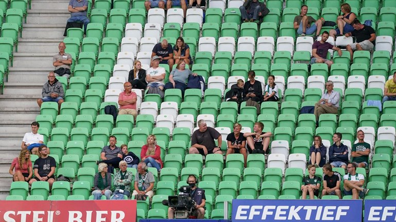 RTVNoordSport's tweet photo. FC Groningen mag tegen PSV en Ajax 4.500 toeschouwers toelaten https://t.co/nmSdztUgjc https://t.co/se8wSg2nds