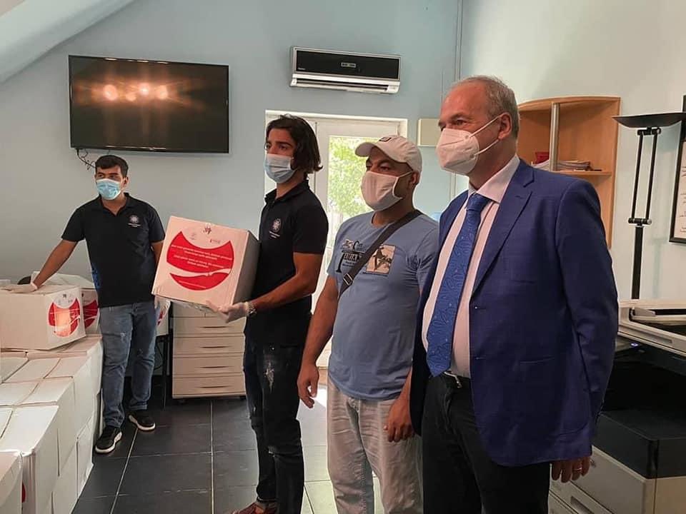 Elshad355's tweet image. Coca-Cola continues providing assistance to communities impacted by the pandemic! Our latest support in form of food packages went to refugee families in Azerbaijan!

#cocacolafoundation #asanvolunteers #UNHCR #COVID19 #WeAreTogether
