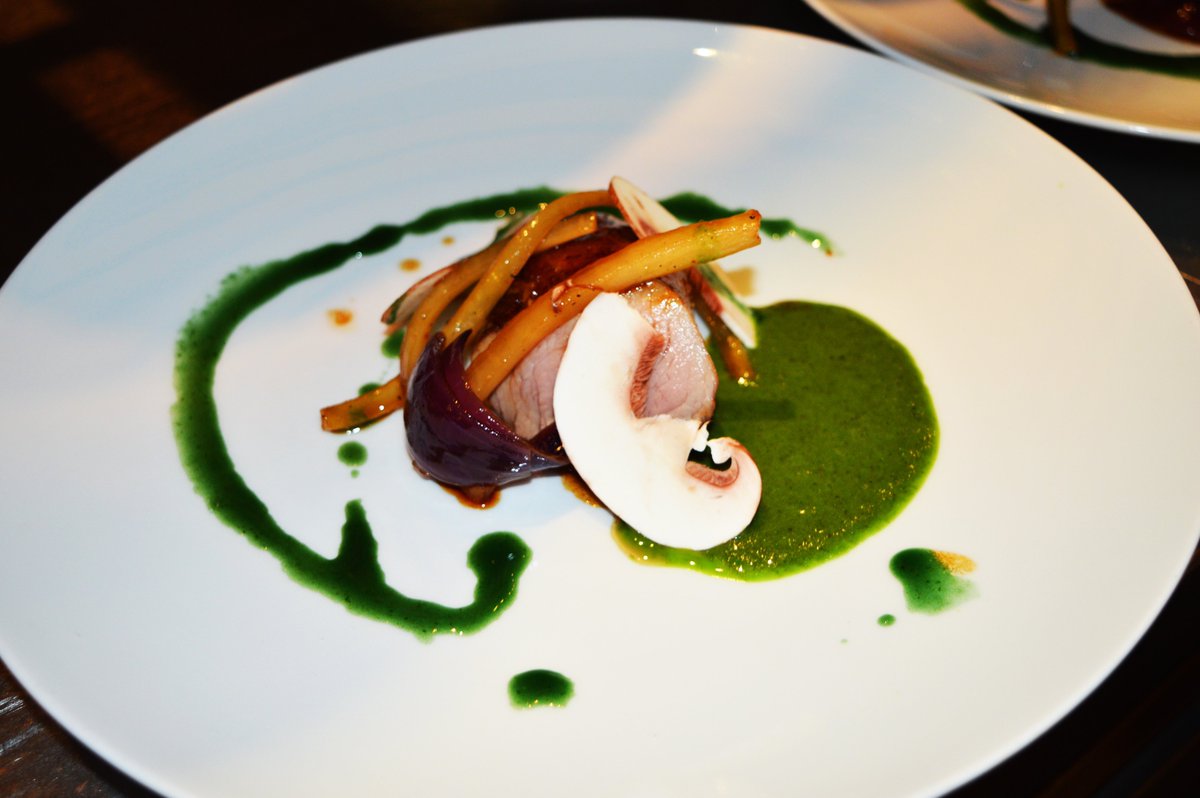 [SOIRÉE GASTRONOMIQUE - 04/09/2020]
Nous vous donnons RDV pour la première soirée gastronomique de la rentrée, le vendredi 4 septembre, sur le thème : Les champignons des bois🍄🍂
Amateurs de cèpes, girolles et bolets, vous allez être servis. 
Tarifs/résa: bit.ly/2QzhyDM