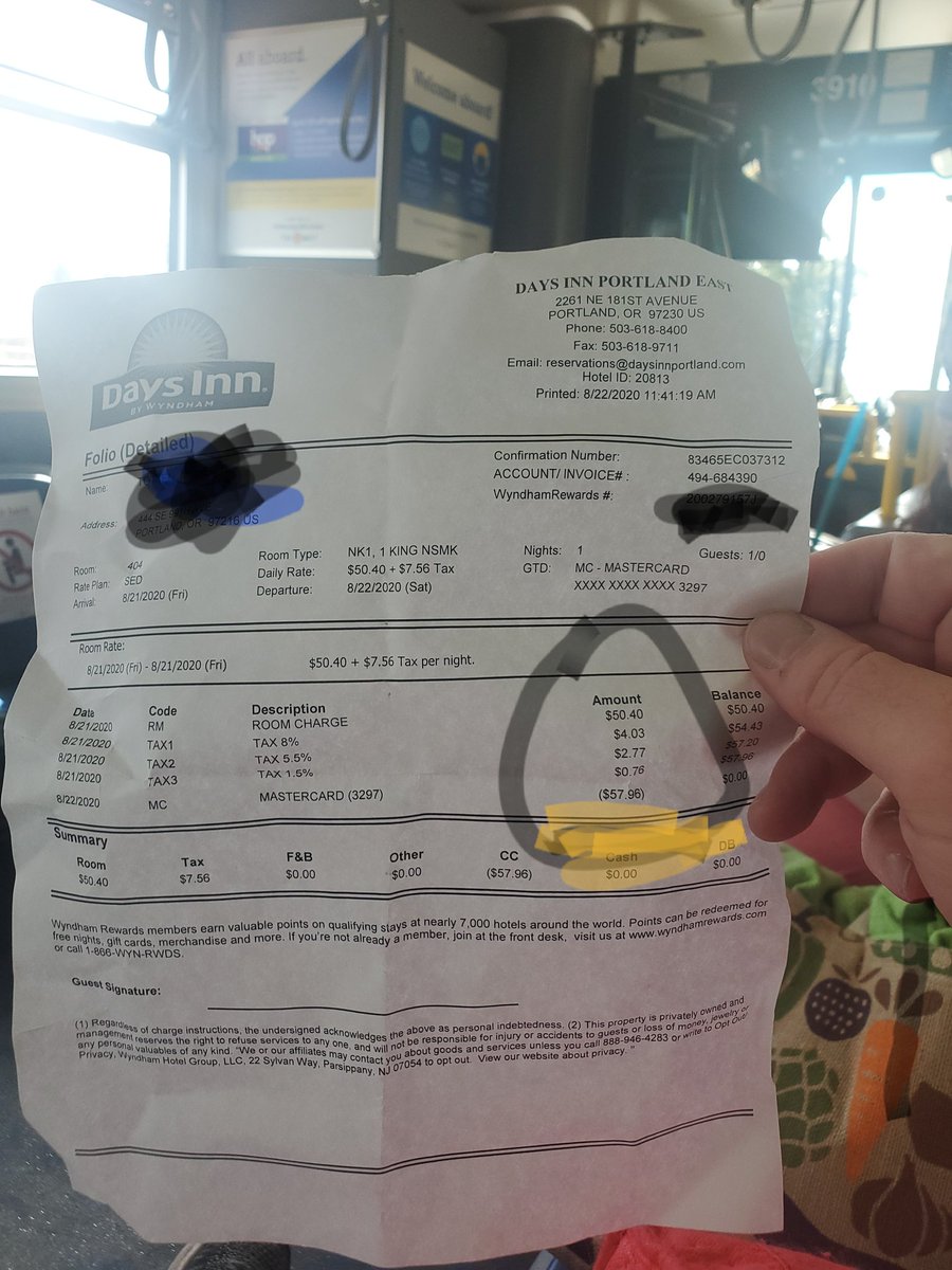 DrivesPdx's tweet photo. #Venmo are thieves. Rented a hotel a week ago. Checked out Sat 8/22 and hotel gave me  receipt with updated bill returning $50 deposit. #Venmothieves haven't released it 6 days later. I struggle to survive but maybe #Venmorobbers need the $50 more.  #Venmostolemymoney #venmosucks https://t.co/5C7VBYeeLS