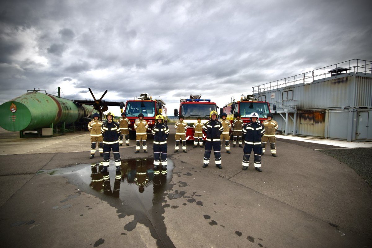 fire_scot's tweet photo. Our instructors from Perth Training Centre recently shared skills and expertise with firefighters from Highlands and Islands Airports.

Instructors passed on firefighting knowledge at the shared training site at Dundee Airport.

#partnershipworking https://t.co/wBjqb1TErj