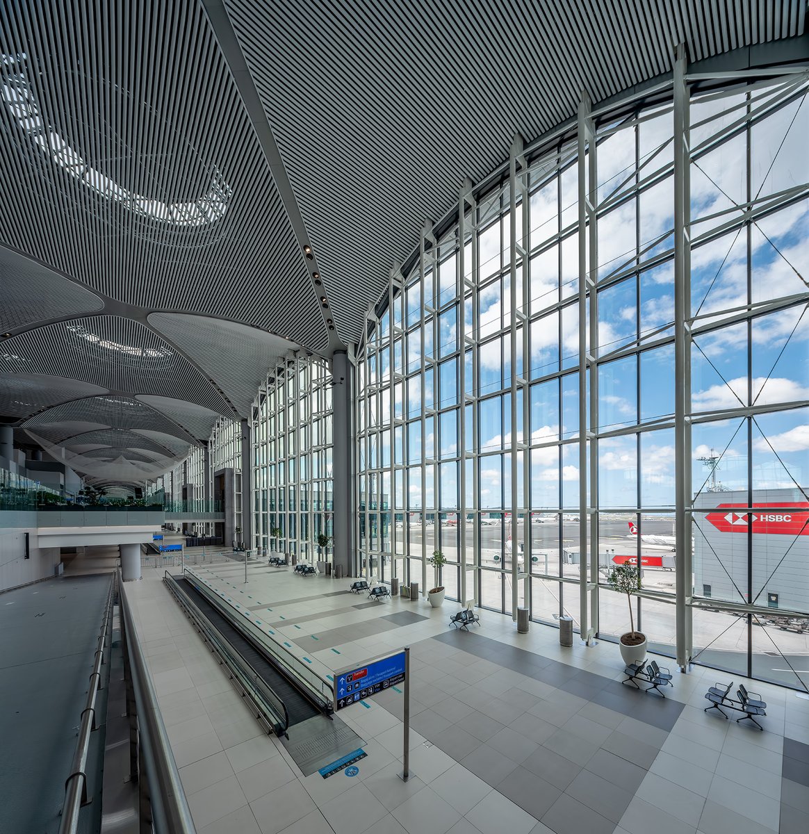 İSTANBUL AIRPORT
İstanbu / Turkey
Architects : GMW Grimshaw Architects, Nordic Office of Architecture, Haptic Architects
Contractor : IGA JV
Owner : IGA JV

#istanbulairport #nordicofficeofarchitecture #iga #glassarchitecture  #istanbul #airport #metalyapi #metalyapiholding