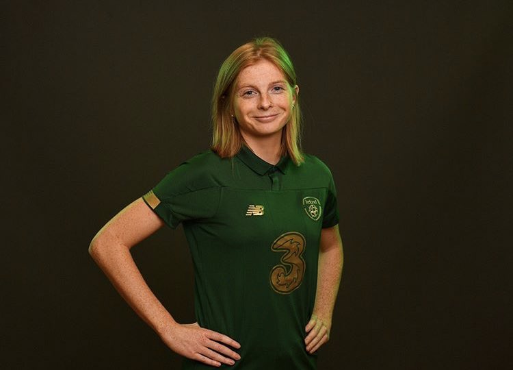 ApolloSummit's tweet image. Pleased to announce that @faireland international @hayley__nolan
has signed for @LC_Lionesses 
Looking forward to seeing her smash this season after signing her first professional contract after studying in. #SSG
.
#prodeal #professionalcontract #LCL #FAWC #london #londoncity