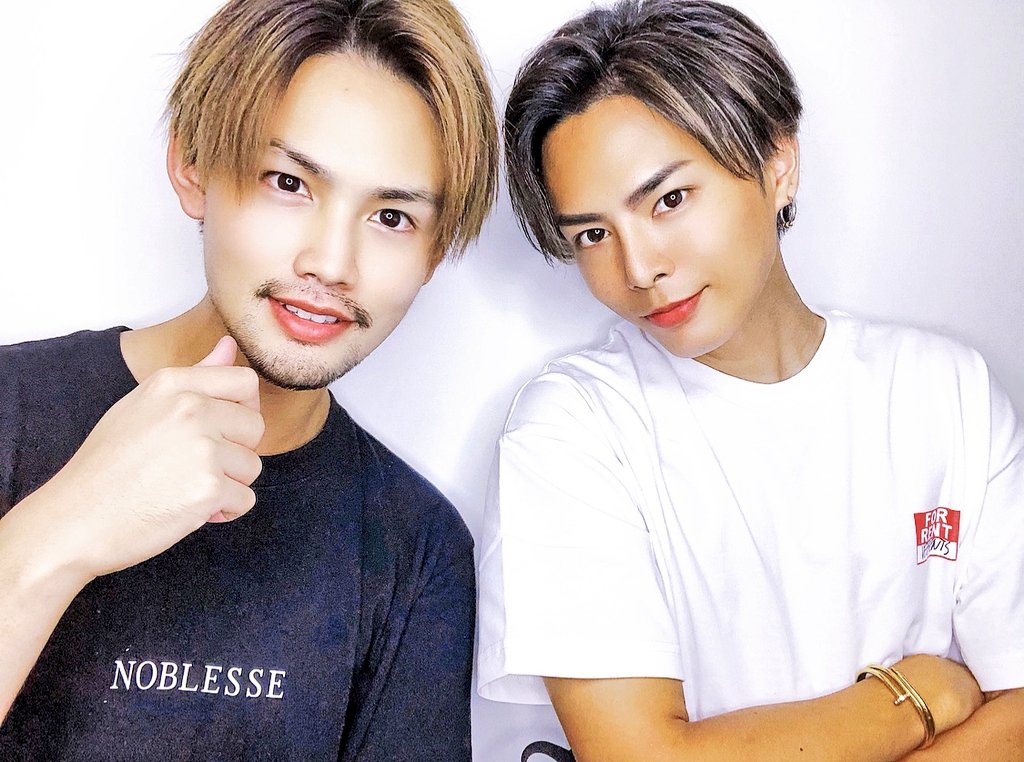 DAICHI_SLT_2020's tweet photo. ヘアーメンテ✂️😌✨
いつもの様に担当は @0105Yuhei 
エアリーなセンター分けで重めにしてもらいました💯
黒にしようかなぁと思ったけど、結局ハイライト入れた😆笑
いつもありがとう💕
僕ら分け目逆やね!!笑 https://t.co/jBEmD3dUfG
