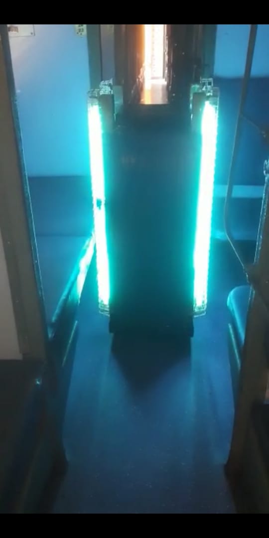 NgpDme's tweet photo. To fight with COVID 19, Sr.DME / NGP has developed UV blaster machine which is battery operated and easily controlled by USTAAD Robot. It emits UV C lights which is having property to kill Virus by disrupting its DNA. It will be used to disinfect coaches,station, offices, etc. https://t.co/2bbBe3Mt04