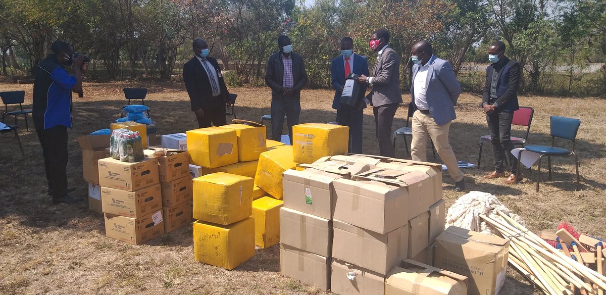 ZADHR_DrsHumanRights (@zadhrdoctors) on Twitter photo Mutare mayor Cllr Blessing Tandi, deputy mayor Cllr Chisango, Mutare Health Services Director, Dr Antony Mutare receive the donation from <a href="/ZadhrDoctors/">ZADHR_DrsHumanRights</a> secretary Dr <a href="/drnmatara/">Norman Matara</a> Mutare mayor Cllr Blessing Tandi, deputy mayor Cllr Chisango, Mutare Health Services Director, Dr Antony Mutare receive the donation from <a href="/ZadhrDoctors/">ZADHR_DrsHumanRights</a> secretary Dr <a href="/drnmatara/">Norman Matara</a>