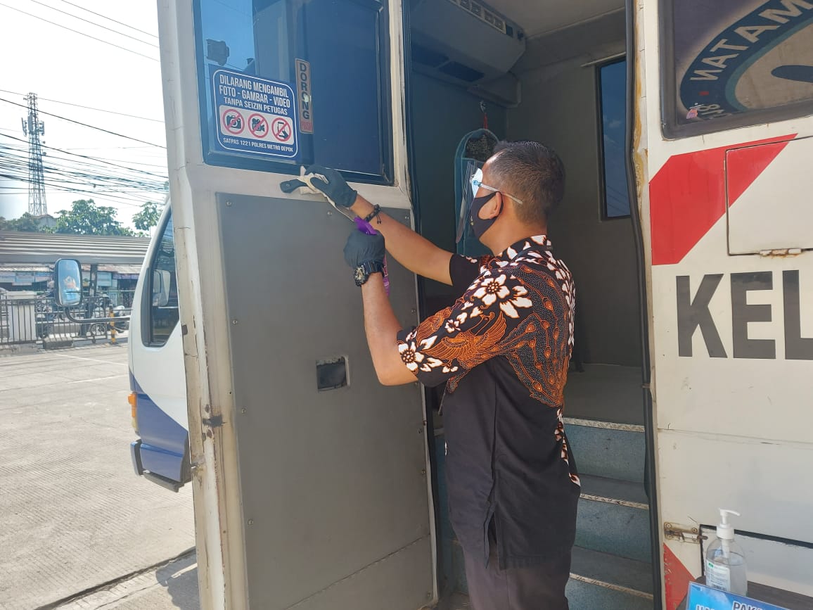 TMC Polres Metro Depok tweet media