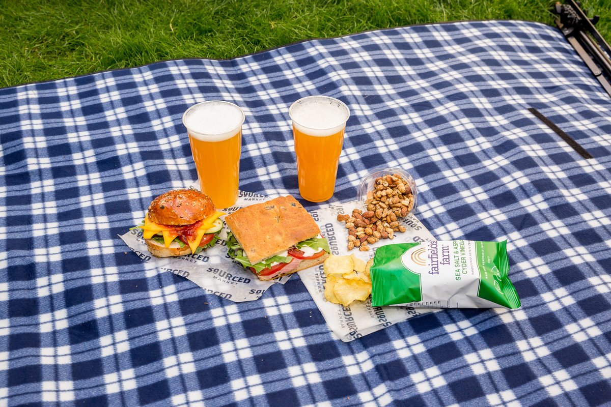 Bank Holiday Ahoy! Is an alfresco picnic part of your plans? Why not grab one of our picnic boxes for two. Pick it up @stpancrasinternational or order via Click and Collect
⁠
#sourcedmarket #thoughtforfood #stpancras  #weekend #london #longweekend #instagood