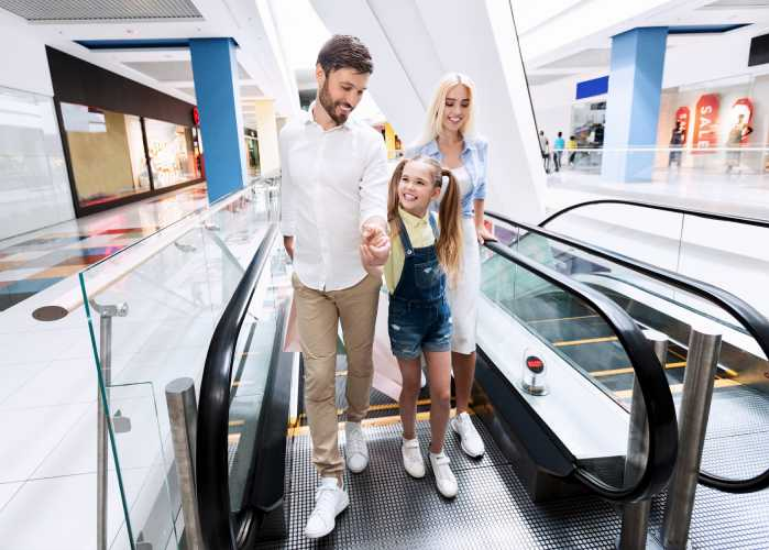 cojebro_com's tweet photo. ¿Sabías que nuestro seguro #PymeLike ofrece todas las garantías que necesita un centro comercial? Con esta póliza estos negocios están cubiertos en caso de incendio, daños eléctricos, robo o expoliación. ¡Contacta con nosotros, para informarte! ☎️ ➡️ https://t.co/dKCvz4jHYH https://t.co/vkPD0xxbWY