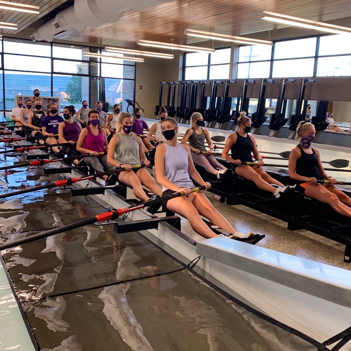 KStateROW's tweet photo. Full Tank Friday! 💪 https://t.co/466TYOwkvh