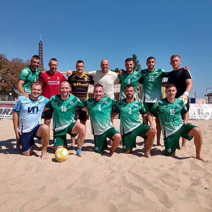 andreipaul_13's tweet photo. .
🇧🇬Fase final del campeonato nacional de fútbol playa, Bulgaria 2020🇧🇬

 ⚽Sport Asociation MVR⚽

#ap13 #nuevoreto #bulgaria #SAMVR #bulgariachampionship #beachsoccer #iambeachsoccer #wearebeachsoccer #goalkeeper #guantesorodri #romania #spain #staystrong https://t.co/ghuNQ3WTwn