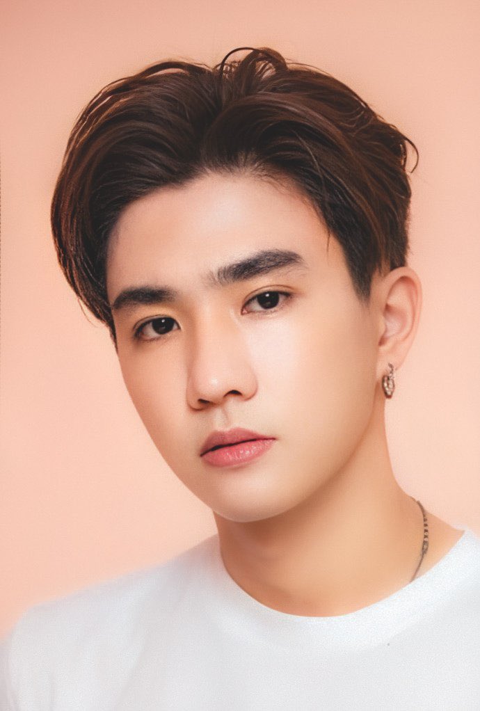 OnlyVnfc's tweet photo. Congratulations 🎉🎉 IG 1.8M ✌️✌️ 
You deserve, more and more love 🖤🖤
Always together 🖤🖤✌️✌️
Love so much Perth 🐯🐯

 #ล้านแปดนี้ไม่มีโพแม่ https://t.co/g7AZ40sBwL