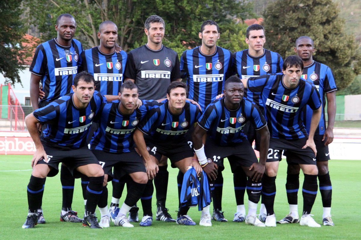 [Cont.]• Cambiasso (28 y/o)• Patrick Viera (33 y/o)• Stankovic (30 y/o)Amongst the likes of new recruits Diego Miltio (30) & Samuel Eto’o (28)...The same Inter, with an average age of 28, is the ONLY Italian side to win the treble in Italian football history. 