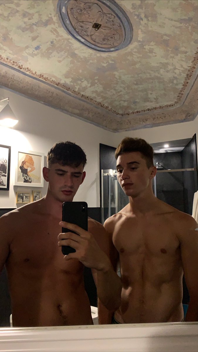 Follow our #onlyfans for amazing gay content 🤩💕 onlyfans.com/enrico_and_mat…