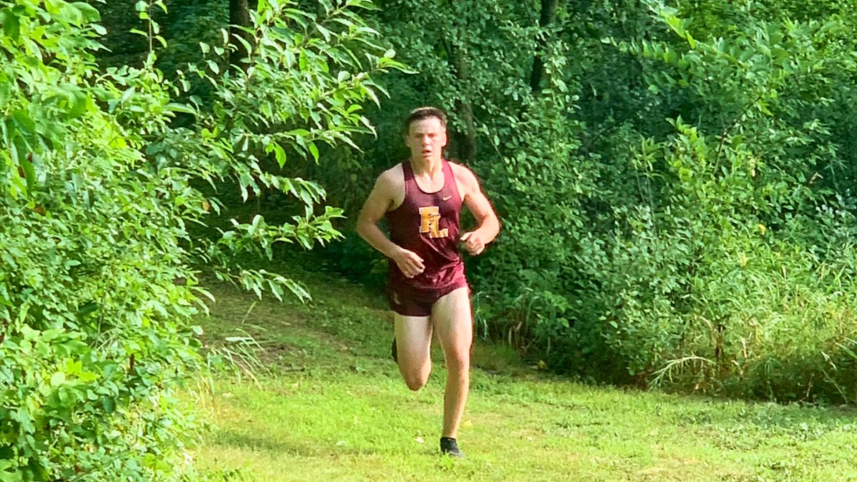FLRANGERS's tweet image. Boys Cross Country competing at the beautiful and challenging Irondale Hills today. Daniel Vanacker with a great summer of training leading the pack. #RangerTerritory
