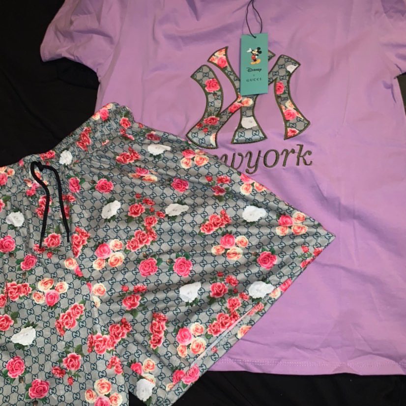 MR_YEEE's tweet image. #clothesplug