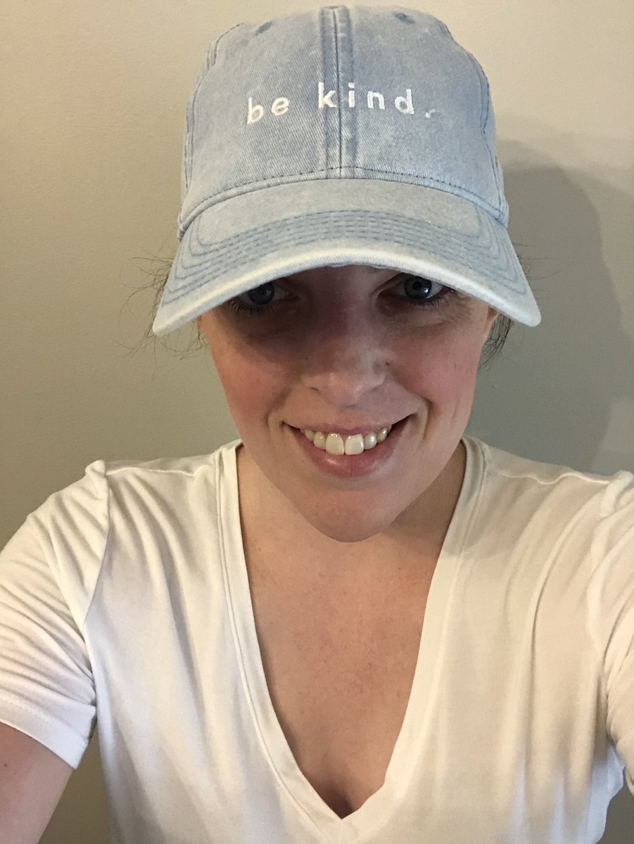 MetacarolineR's tweet image. Waiting for #4things pullovers to go live! @ShopEspwa @theShopForward @RadioAmy