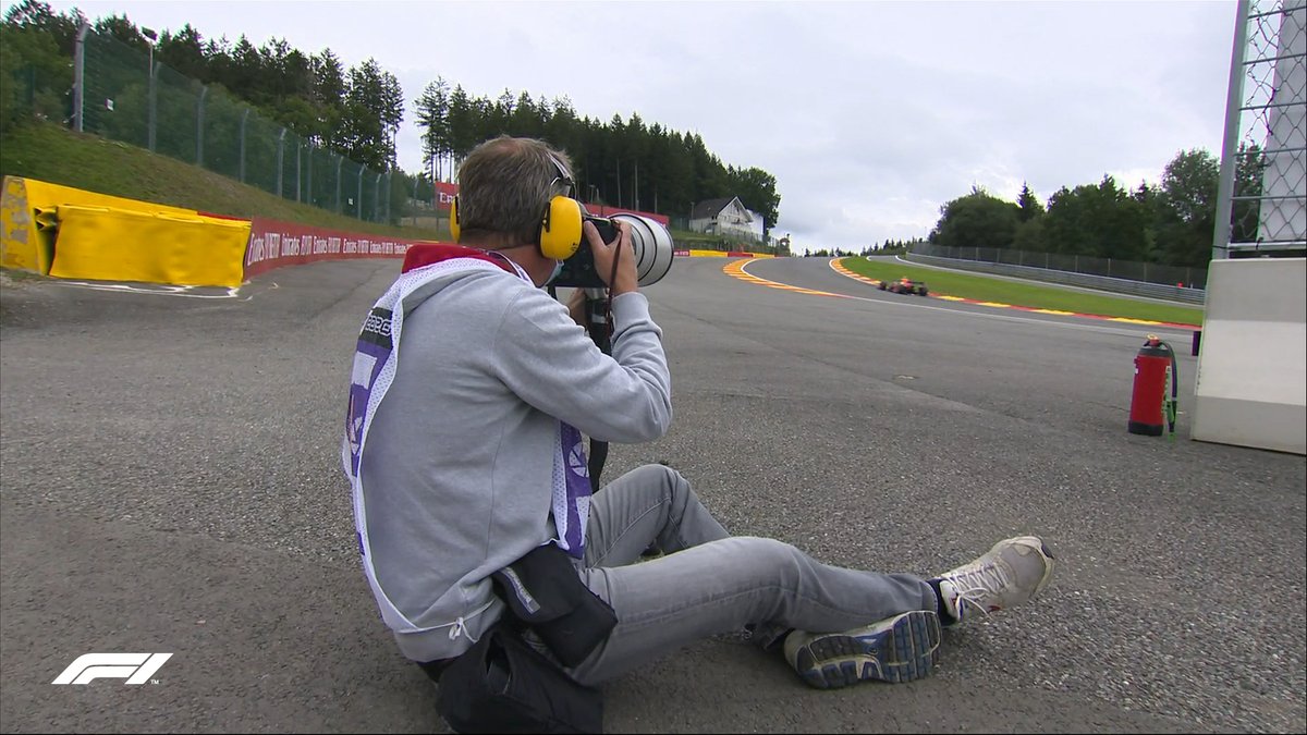 Hands up who'd like this guy's job?! 🙌

#BelgianGP 📸